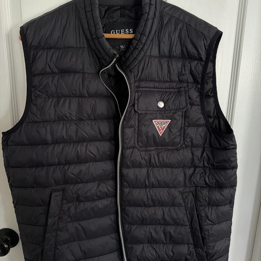 GUESS Men's Black Quilted Puffer Vest with Logo Patch
